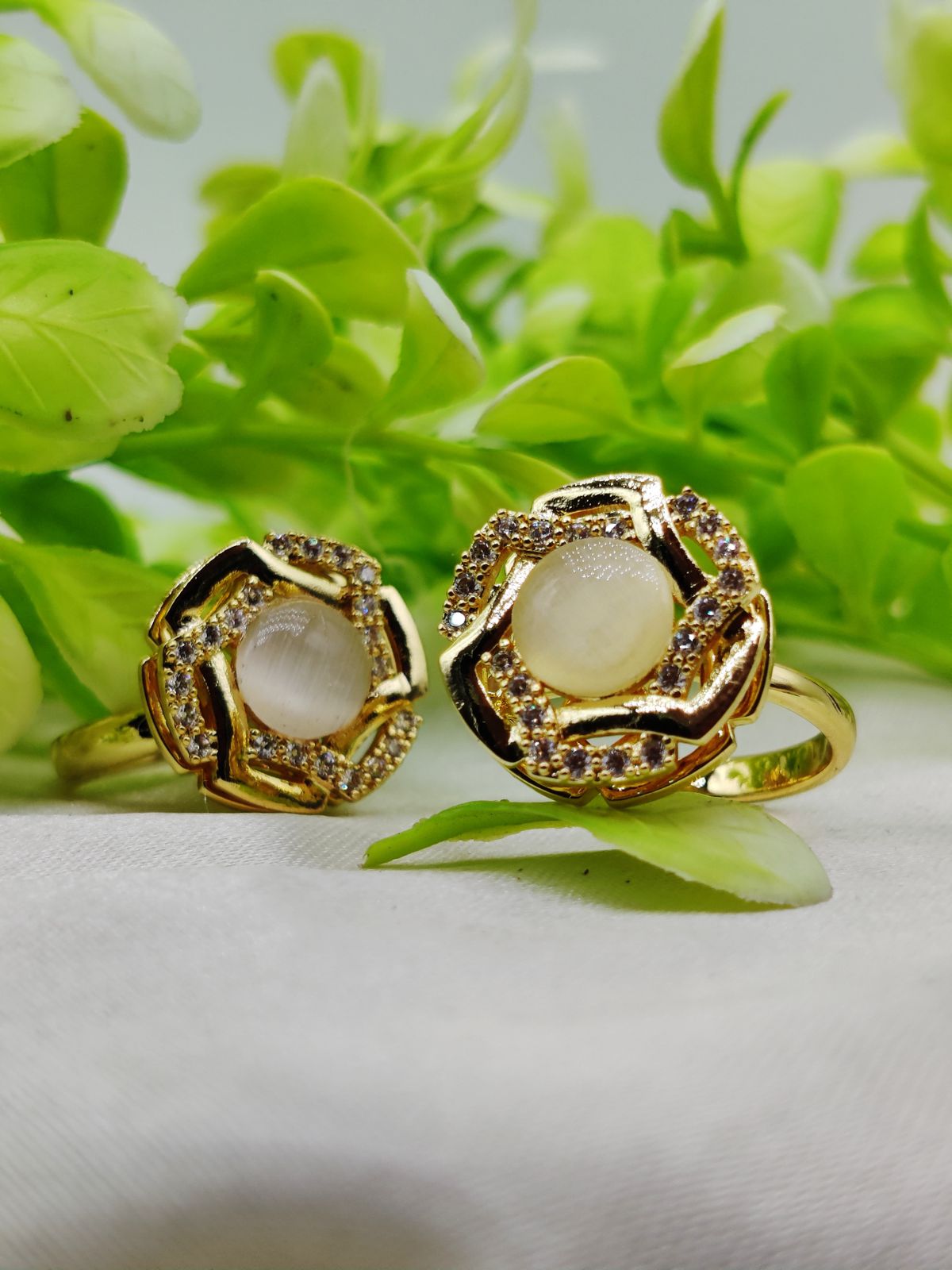 1 Piece Imported Elegant Dual-tone Floral Gemstone Rings – Timeless Design 🌟 | Luxurious Design Ring | Adjustable Ring | Ring For Girls & Women ✨