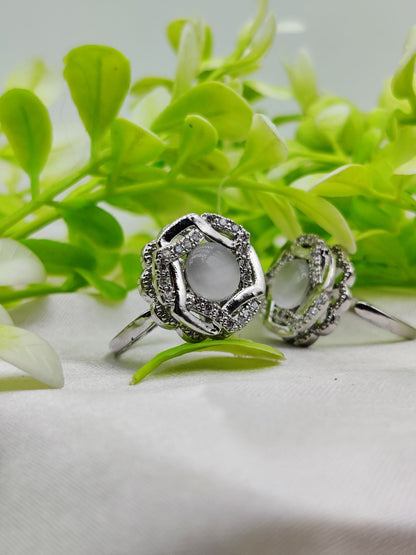 1 Piece Imported Elegant Dual-tone Floral Gemstone Rings – Timeless Design 🌟 | Luxurious Design Ring | Adjustable Ring | Ring For Girls & Women ✨