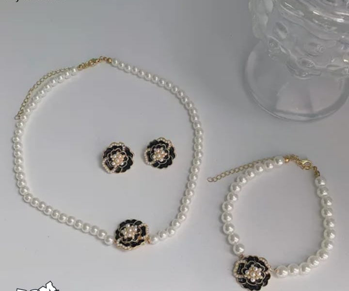 Elegant Flower Design Pearl Stone Set / Necklace/ Earrings /braclet For Women Jewelry