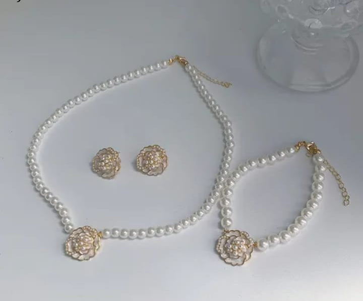 Elegant Flower Design Pearl Stone Set / Necklace/ Earrings /braclet For Women Jewelry